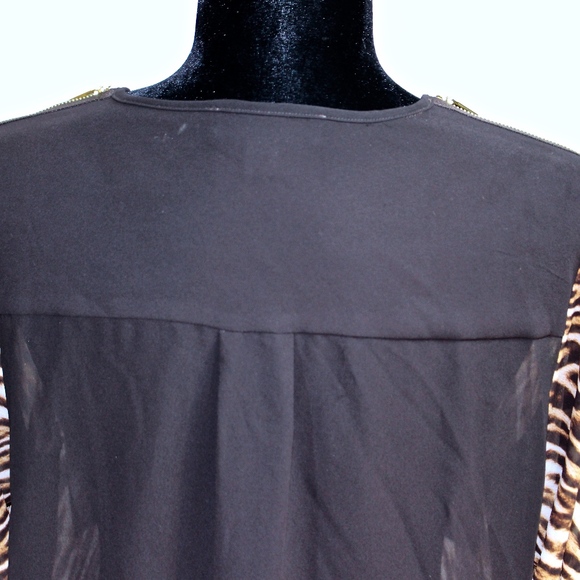 🆕 EUC, Michael Kors Safari Blouse, Sz M 🆕 - Picture 8 of 8